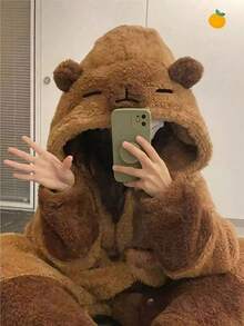 Chăn Capybara Wear, Đồ ngủ trùm đầu bằng vải nhung Kapibaraga dành cho nữ - Bộ đồ ngủ mùa đông ấm áp với thiết kế gấu hoạt hình dễ thương, lớp lót giữ nhiệt mềm mại và mũ trùm đầu có dây rút có thể điều chỉnh, Đồ ngủ mùa đông | Thiết kế vui tươi | Lớp lót bằng vải nhung mềm mại, Đồ ngủ [Đồ ngủ gấu dễ thương] Đồ ngủ liền thân bằng vải lông san hô hình gấu hoạt hình dành cho nữ - Mũ trùm đầu mùa đông mới, Thích hợp cho mùa thu và mùa đông (Không bao gồm quần), Ấm áp, Quà tặng, Trang phục cặp đôi, Quà tặng Giáng sinh, Quà tặng năm mới - Nhiều màu - Xem 7