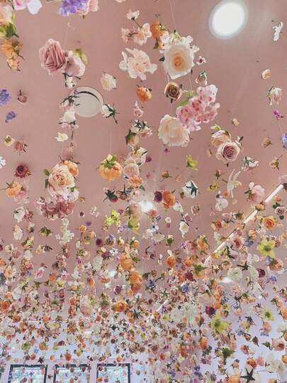 MEHELANY 21pcs/Set Hanging Wreath Set, DIY Floral Curtain Materials Artificial Flower Pendant Decor, Suitable For Floating Flower Wall Hanging Backdrop Decor, Wedding Birthday Room Decor, Graduation Gift, Home Garden Spring Summer Wedding Party Arch Wall Decor