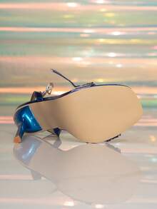 女士时尚金色奢华复古高品质细高跟鞋,魅力PVC软亮片踝带搭扣装饰金色细高跟凉鞋,适合日常出行、婚礼、宴会、派对、复古主题活动、毕业典礼、正式场合、春夏装扮。 - 藍色 - 查看 7