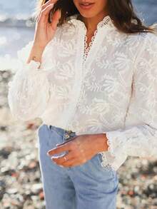 YI XUAN 大码女士优雅蕾丝长袖白色衬衫，适合约会、休闲或通勤穿着。时尚喇叭袖上衣，适合秋夏季节。 - 白色 - 查看 8