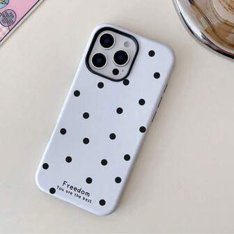 熊猫图案手机壳，饰以香蕉和热带树叶设计，适用于 16/15/14/13/12/11 Pro Plus/Promax 等型号，TPU 材质，防震保护。是送给家人、朋友、孩子、生日、春节、情侣以及情人节的绝佳礼物。