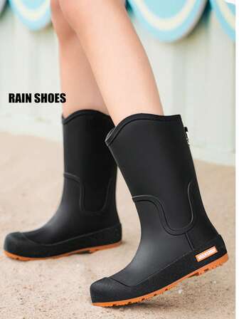 Botas de lluvia impermeables de moda para mujeres, zapatos de goma ligeros y antideslizantes para uso en exteriores/cocina, adecuados para todas las estaciones