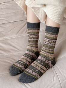 1 双复古图案女士羊毛混纺中筒袜，舒适保暖，用途广泛，适合远足、小屋度假、节日、情人节礼物、上学、日常穿着，四季皆宜（颜色随机） - 彩色 - 查看 5
