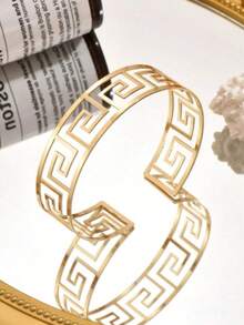 1件时尚金色简约“'”字母臂环，适合女性日常佩戴 - 回字臂環 - 查看 3