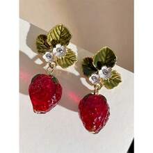 RIINHOO 1 Pair Red Strawberry Dangle Earrings, Women Fashion Accessories, Holiday Gift - 紅色 - 查看 2