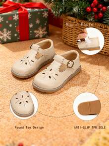 A Pair Of Beige Shoes With Maple Leaf,T-Strap,Metal Buckle - Leather Shoes,Oxford Shoes,Loafer Shoes,Flat Shoes Kids Shoes,Shoes,Girls Shoes,Girl Shoes,Zapatos De Niña,Toddler Girl Shoes,Kid Shoes,Zapatos Para Niñas,Shoes For Girls,Zapatos De Niño,Zapatos,Zapatos Para Niña,Kids,Shoes Kids,Zapatos De Niñas,Zapatos Para Niños,Little Girl Shoes,Zapatos Niña,Zapatos De Niños,Girls Dress Shoes,Girls,Flats,Zapatos Niñas,Toddler Girl,Shoes Girls,Loafers For Toddler & Little Girls & Little Boys | Ideal For School Day,Field Trip,After-School Playdate,Birthday Party,Family Brunch,Picnic,Church Service,Holiday Gathering,Art Class,Library Visit,Park Stroll,Weddings,Outings,Special Occasions,Christmas,New Year Celebrations - 米色 - 查看 5