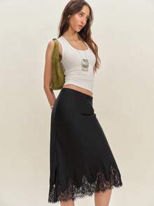 Women Silk Satin Half Slip Long Skirts Lace Patchwork Elastic Waist Long Skirt Elegant Silky Flowy A Line Midi Skirts - 黑色 - 查看 2
