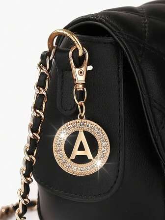Elegant Gold Letter A Keychain With Crystal Decoration - Stylish Alloy Round English Letter Hollowed-Out With Rhinestones, Luxurious Women'S Keychain Pendant, Large Round Women'S Car Key Ring & Bag Pendant, Bag Chain, Bag Charms, Bag Decoration Keychain, Bag Accessories.