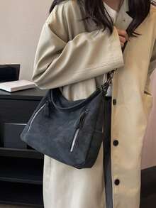 时尚新款大容量女包，百搭复古斜挎包，质感单肩通勤托特包，简约磨砂腋下包，小众大学生单肩包，时尚个性，漂亮单肩包 - 黑色 - 查看 3