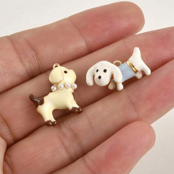 1 pieza Lindo colgante de perro Dachshund de cobre con efecto de aceite goteando y perla 3D, adecuado para hacer collares, pulseras, aretes y llaveros de joyería DIY