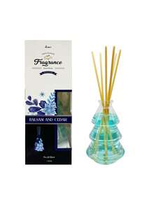 Aromaterapia Livre de Fogo de Natal, com formato de árvore de Natal, oferece uma variedade de fragrâncias para escolher, servindo tanto como um difusor de aromas quanto como um elemento decorativo. É adequado para fragrâncias domésticas, purificação do ar e decorações de feriados. A cor e a quantidade de vime são aleatórias.