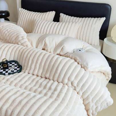 3件套水晶绒柔软舒适被套组（1个被套+2个枕套），可机洗，适用于卧室、客房，四季皆宜