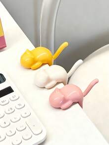 3/2pcs Cat Shaped Backpack Hooks, Seamless Edge, No Drilling Required, Multi-Functional Desk Side Bag Hanger For Student Desks. Desk Side Bag Hooks, Foldable Bag Hanger, Foldable Desk Hooks, Office Desk Side Hooks, Ladies Handbag Hooks. Lightweight Handbag Hooks - Backpack Hooks, Student Desk Bag Hanger, Sturdy And Durable Desk Hooks, Convenient For Keeping Handbags Clean And Tidy.