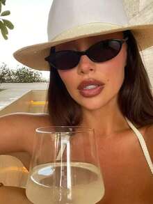 1副时尚椭圆形小框女式眼镜，2025新款欧美ins街头风个性眼镜 - 黑色 - 查看 2