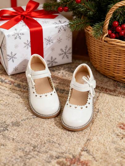 A Pair Of White Shoes With Bows - Church Shoes,Fall Shoes,Oxford Shoes,Flat Shoes,School Shoes,Zapatos Para Niña,Kids Shoes,Girls Shoes,Toddler Girl Shoes,Shoes,Shoes Kids Girls,Zapatos De Niña,Girl Shoes,Toddler Shoes,Shoes For Girls,Kids Shoes Girls,Kids,Kid Shoes,Girls Dress Shoes,Sapatos De Niña,Shoes For Kids Girl,Little Girl Shoes,Flats,Girls,Tween Shoes,Zapatos Para Niñas,Loafers,Dress Shoes For Toddler & Little Girls | Ideal For Christmas,Holiday Parties,New Year Celebrations,Weddings,Birthday Parties,Church Events,Outings,Family Gatherings,Special Occasions
