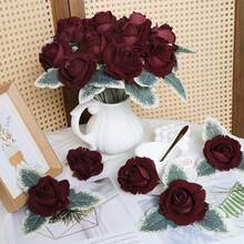 4 pièces Têtes de roses artificielles avec fil de fer, feuilles de roses en soie au toucher réel, fleurs artificielles pour centre de table de mariage, bouquet DIY, décoration de vase à la maison, décoration florale pour salon, chambre à coucher, table de chevet, bouquet de mariée, fleur de poignet, fête d'anniversaire, cadeau de Nouvel An, Saint-Valentin, Fête des Mères, mains de la mariée tenant