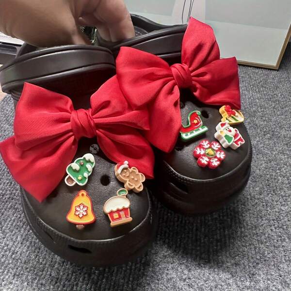 10 Stück Weihnachtsmann & Schleife Schuh Dekoration DIY Zubehör, geeignet für Sandalen