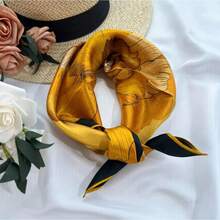 Foulard e sciarpe quadrate da donna