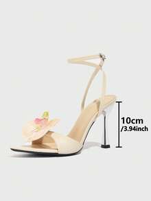 女士高跟鞋，时尚百搭，适合春夏派对、聚会、户外活动、时装秀、优雅宴会等场合。电镀银色，尖头设计，闪亮夺目，3D兰花腰部设计，穆勒鞋款式，高品质镜面纯色材质，性感交叉踝带，舒适优雅，奢华美丽的杏色高跟鞋，适合通勤、圣诞节、情人节、秋季穿搭。 - 杏色 - 查看 8