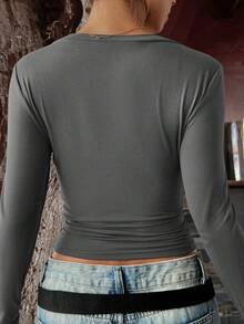 Maglietta a maniche lunghe aderente in maglia, scollo a V, colore unito, adatta per San Valentino, per donna Vaiaye - Grigio - Visualizzare 2