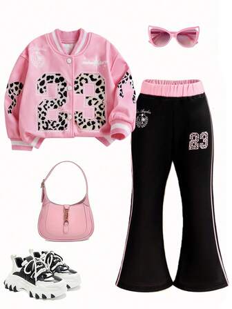 Girls Cute Sports Style Pink Baseball Jacket Paired With Black Flared Pants Set. The Pink Baseball Jacket Features A Leopard Print "23" Design, Paired With Black Flared Pants, Fashionable And Playful, Suitable For Daily Outings And School Activities, Autumn/Winter.