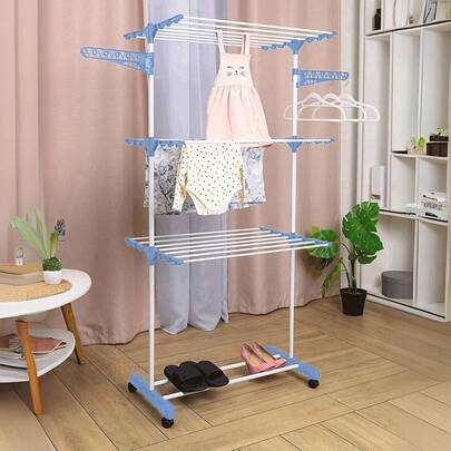 Varal De Chão Dobrável com Rodinhas 3 Prateleiras Sapateira e Abas Para Cabides Até 30 Kg