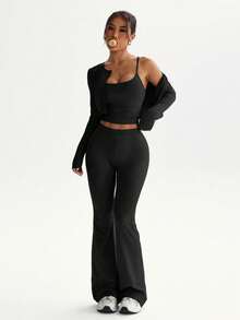 浅灰色三件套：开衫+吊带背心+喇叭裤 | Ace 高端休闲风 - 黑色 - 查看 4