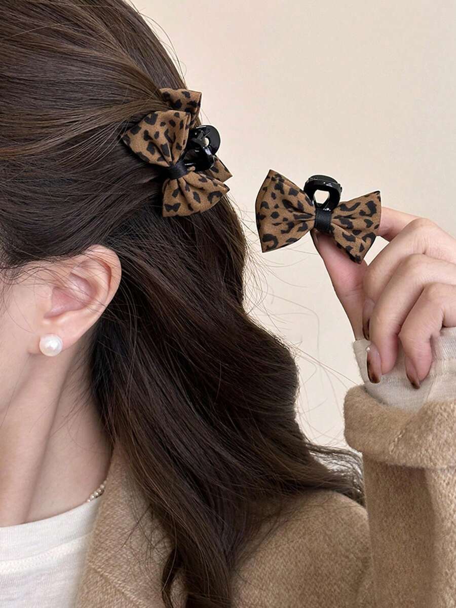 2个装女士可爱豹纹双面蝴蝶结发夹侧刘海发卡发饰，优雅适合上学、派对、舞蹈、日常佩戴，冬季爪夹，优雅发爪 - 黃色豹紋 - 查看 1