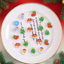 100 Stücke Weihnachts-Mini-Radiergummis, verschiedene Designs wie Schneemann, Weihnachtsmann, Schneeflocke, Weihnachtsbaum Bleistift-Radiergummis im Großpackung, verwendet als Geschenkfüller, Belohnungen, Weihnachtsparty-Geschenke, Weihnachtsdekoration, Weihnachtszubehör - Verschiedenfarbig - Übersicht 13