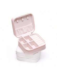 1个旅行首饰收纳盒，简约旅行居家首饰收纳盒，便携式多隔层整理盒，可收纳耳环、戒指、手镯、项链等首饰，轻巧便携，时尚个性化皮革首饰收纳盒，女士旅行必备纪念品盒，送给她的完美礼物，适合伴娘、度假、商务旅行、周末短途旅行、日常使用、节日礼物、圣诞节、周年纪念日、生日、派对饰品收纳，时尚便携式首饰整理盒