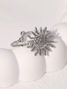 1 件独特简约的不锈钢太阳形开口指环，适合女性日常佩戴、派对、约会