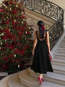 Elegant French Romantic Backless Hollow-Out Cinched Waist Sexy Charming Maxi Dress, Suitable For Christmas, Holiday Party, Date