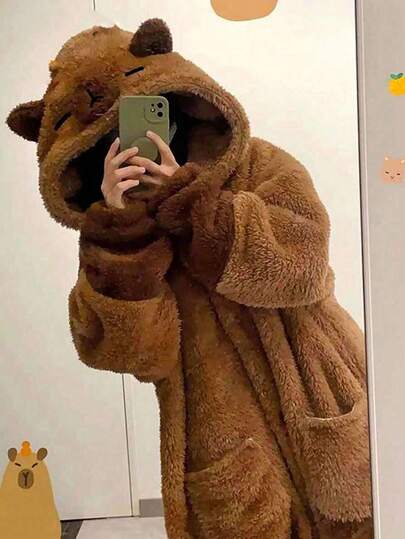 水豚图案毛绒连帽睡衣，女士舒适冬季睡衣套装，可爱卡通熊设计，柔软保暖内衬，可调节抽绳连帽，冬季睡衣|趣味设计|柔软毛绒内衬，睡衣【可爱小熊睡衣】珊瑚绒卡通小熊连体睡衣，女士新款冬季连帽睡衣，适合秋冬季节（不含裤子），保暖，礼物，情侣装，圣诞礼物，新年礼物