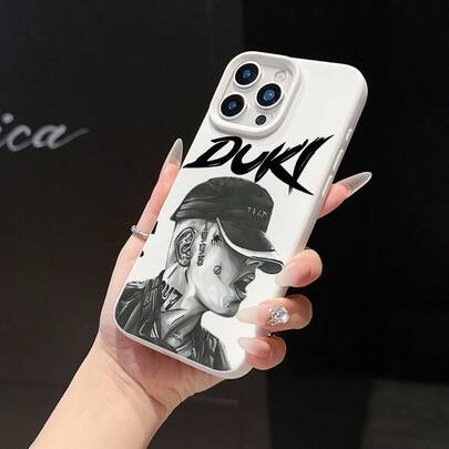 Funda de teléfono con diseño de personaje de dibujos animados Duki de Halloween, color blanco mate, agujero grande, antichoque, de lujo, simple, resistente y de cobertura total, compatible con iPhone 16 Pro Max/16 Pro/16/16 Plus/15/15 Plus/15 Pro/15 Pro Max 14/14 Plus/14 Pro/14 Pro Max 13/13 Pro/13 Pro Max 12/12 Pro/12 Pro Max 11/11/11 Pro Max 17/17 Air/17 Pro/17 Pro Max. Es el regalo perfecto para cumpleaños, novia, novio, amigos, familia y usted mismo.