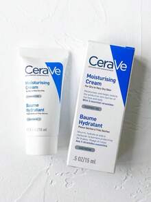 CeraVe 保湿霜 - 15毫升旅行装，蕴含3种必需神经酰胺和透明质酸，可修复肌肤屏障，提供24小时保湿，无香料、无酒精，经皮肤科医生测试，适合所有肤质，温和日常保湿，尤其适合干性/敏感性肌肤。