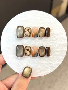 10PCS High-Quality Handmade Leopard Print Blurred Huge Starry Sky Cat Eye Short Pressed Nails Suitable For Women's Daily Wear, Parties, And Gatherings. The Pressed Nails Come With Jelly Glue And Rubbing Strips As A Gift. [ Essential Nails For Autumn And Winter ]