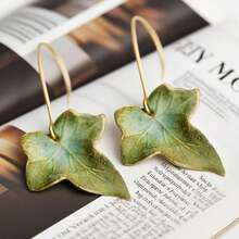 Fashion Olive Green Leaf Earrings, Green Ivy Leaf Earrings, New Bohemian Fall Jewelry, Gift For Best Friends Sisters - 綠色 - 查看 4