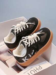 Zapatillas casuales de cuero de moda para niños, con suela blanda y versátiles, adecuadas para niñas y niños, aptas para primavera y otoño