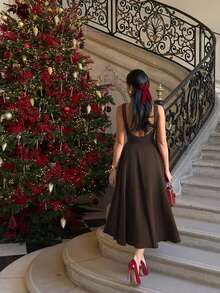 Elegant French Romantic Backless Hollow-Out Cinched Waist Sexy Charming Maxi Dress, Suitable For Christmas, Holiday Party, Date - Brown - View 5