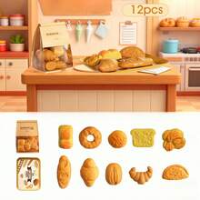 这款逼真的食物玩具套装包含11/12/13件逼真的面包和糕点玩具，是一款蒙特梭利厨房玩具套装，适合早期学习和培养烹饪想象力。套装包含一套3D立体烘焙食品模型、收纳盒和纸质展示袋，经久耐用且富有教育意义，适合家庭或课堂游戏，是理想的生日礼物，也适合万圣节派对、圣诞节和新年家庭聚会。