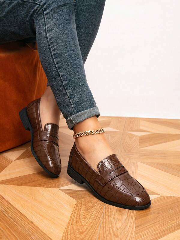 أحذية نسائية كاجوال، لوفرز بأصبع مستدير، أحذية مريحة للخارج بنمط سهل الارتداء، أحذية نسائية مسطحة، أحذية كاجوال