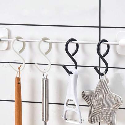Ganchos en forma de S, ganchos colgantes de plástico resistentes a la oxidación, ganchos en S anti-viento, ganchos colgantes para baño/dormitorio para bolsas, ropa, toallas, llaves, ganchos de cocina de uso múltiple, perchas para armario