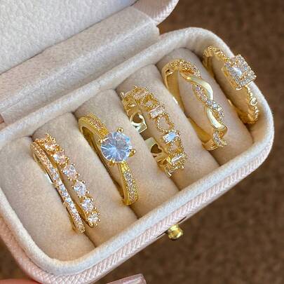 Set de 5 anillos elegantes y encantadores con diseño trenzado y circonita cúbica con forma de corazón, adecuado para citas, vacaciones, fiestas, regalos (sin caja de regalo)