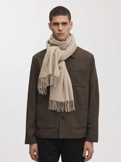 1条经典人字纹流苏纯色羊绒围巾，男女皆宜，时尚休闲防风保暖披肩，舒适毯式围巾，适合日常佩戴，秋冬季节适用。