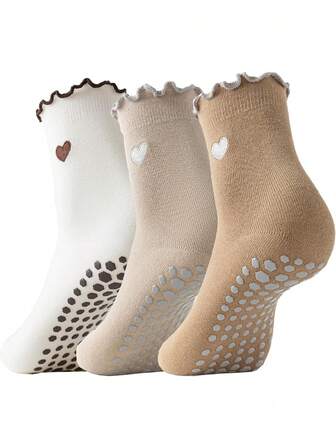 3 Pairs Of Heart Pattern Mid-Tube Yoga Socks, Non-Slip And Comfortable, Suitable For All Seasons