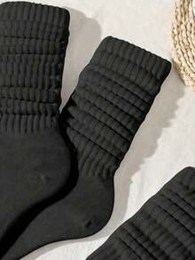 3 Pairs Women's Solid Black Casual Sports Socks - Multicolor - View 2