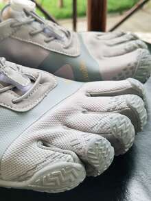 男女通用五指休闲运动鞋、登山鞋、透气水上运动鞋、男女网面平底运动鞋 - 淺灰色 - 查看 6