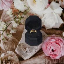 Velvet Ring Box, 3 Slots Octagon Jewelry Ring Box Vintage Ring Display Holder Case Wedding Ceremony Proposal Engagement Pearly White - 黑色 - 查看 7