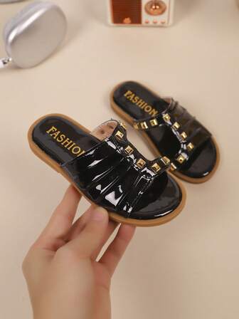 Children Fashion Outdoor Sandals Summer Square Toe Flat Shoes One-Strap Sandals New Style Girls Shoes Stylish Beach Slippers