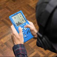 Consola de videojuegos clásica retro de bolsillo, consola de videojuegos clásica nostálgica con 23/49 juegos clásicos integrados de rompecabezas, tanque y carreras para adultos - Multicolor - Ver 4